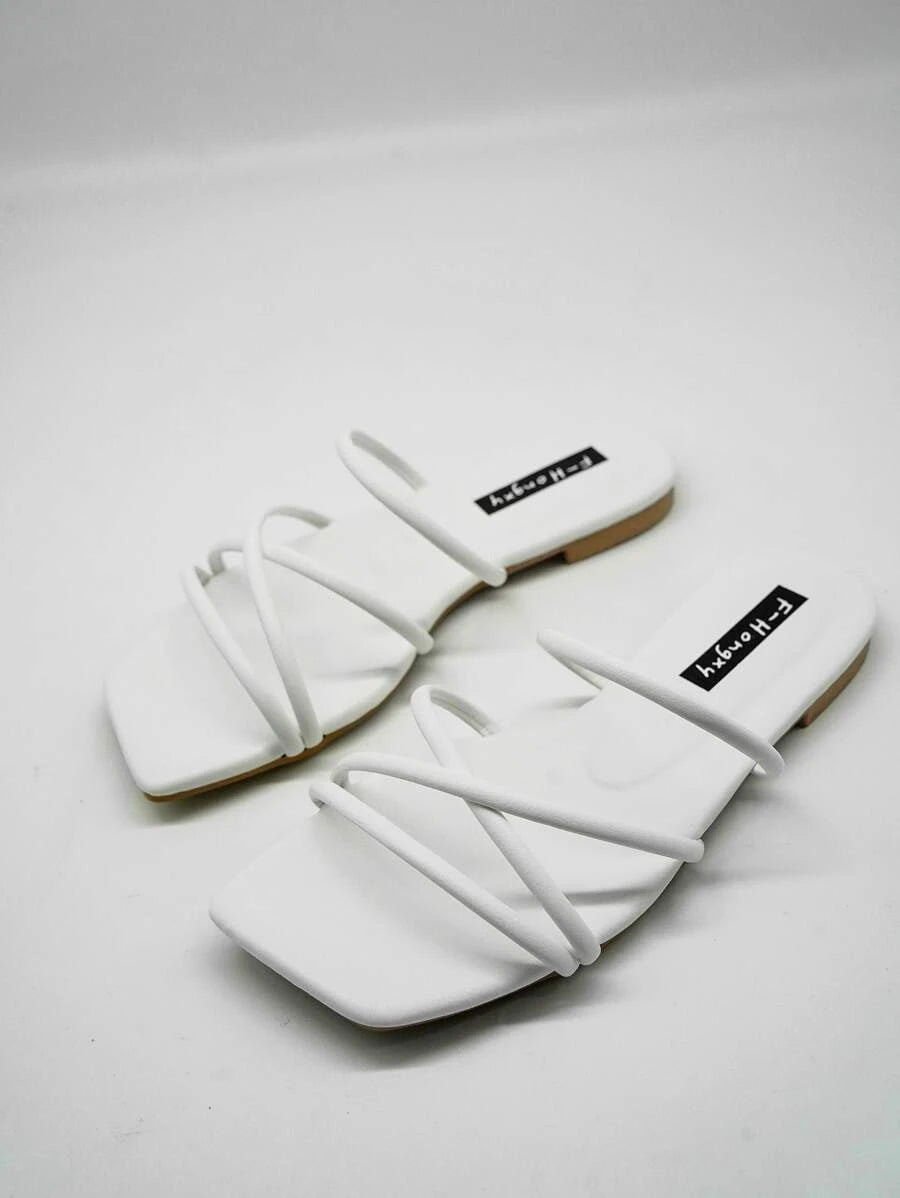 Fashionable Outdoors White Flat Slippers